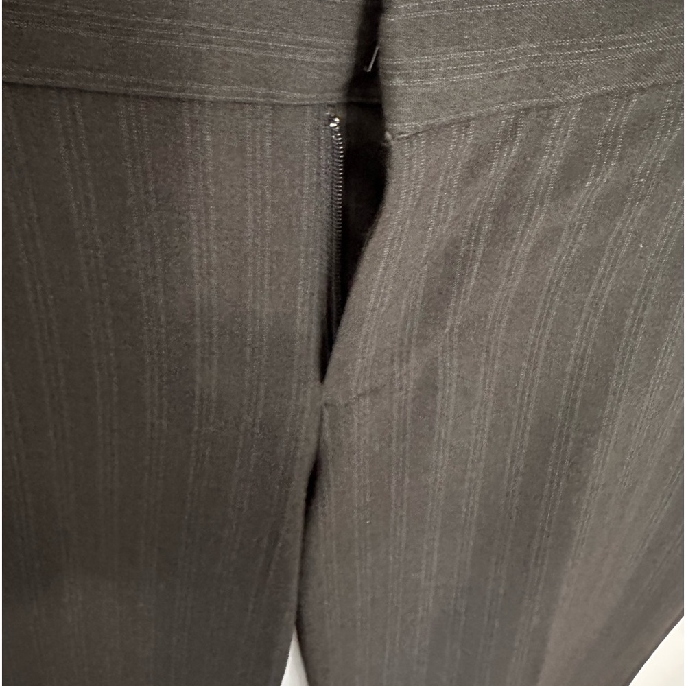 Gap curvy fit grey pin striped dress pants, size 4